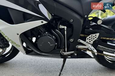 Спортбайк Honda CBR 600RR 2010 в 