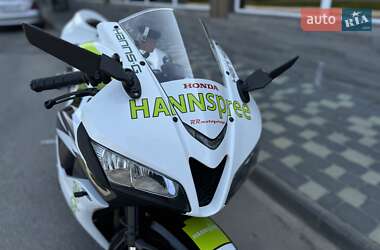 Спортбайк Honda CBR 600RR 2010 в 