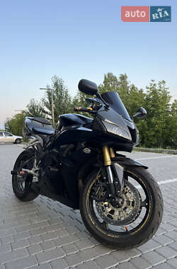 Спортбайк Honda CBR 600RR 2012 в 