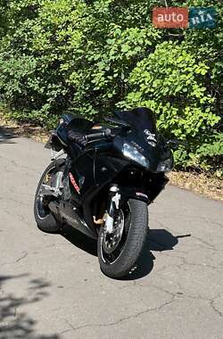Спортбайк Honda CBR 600RR 2004 в Кривом Роге