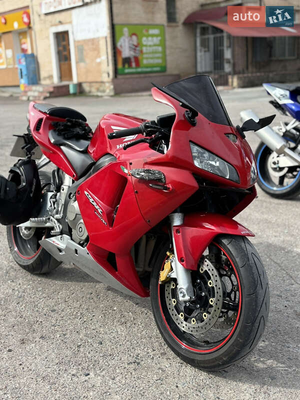 Спортбайк Honda CBR 600RR 2003 в Гусятині