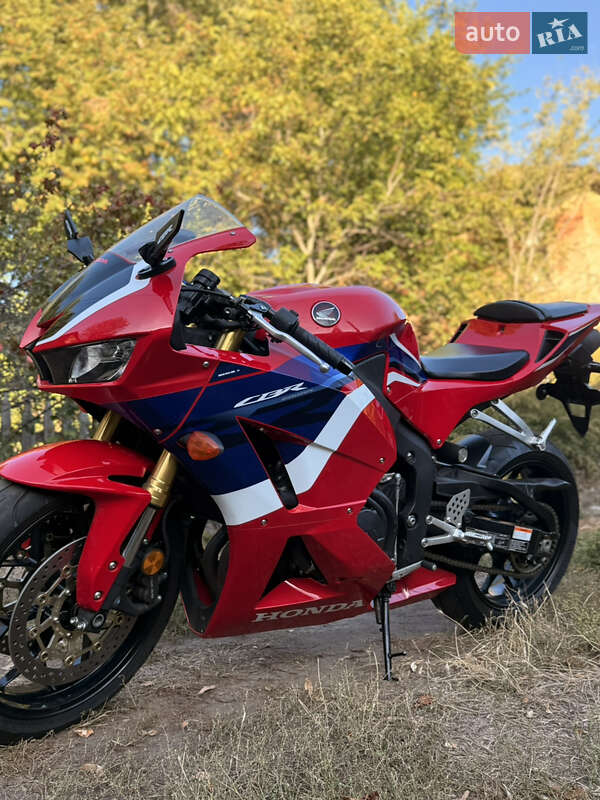 Спортбайк Honda CBR 600RR 2024 в Кропивницком