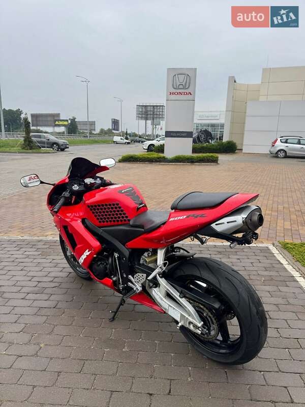Спортбайк Honda CBR 600RR 2003 в Киеве