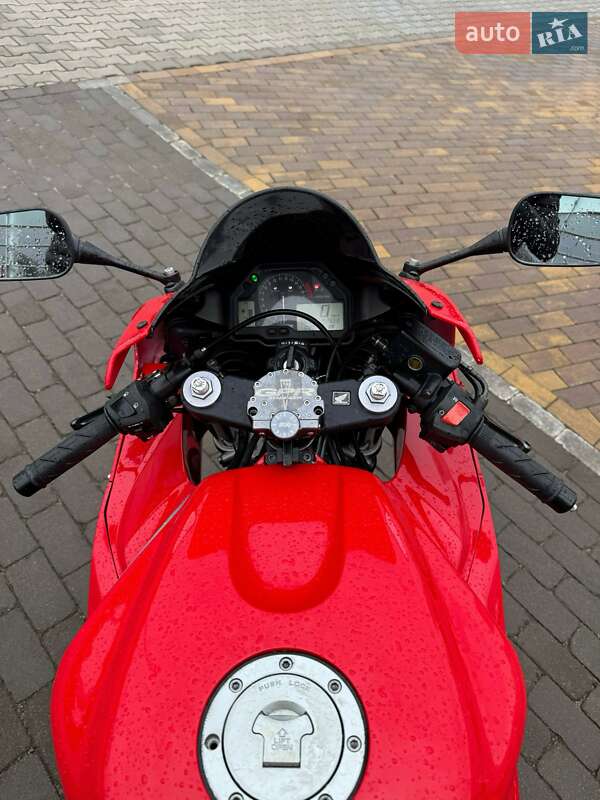 Спортбайк Honda CBR 600RR 2003 в Киеве