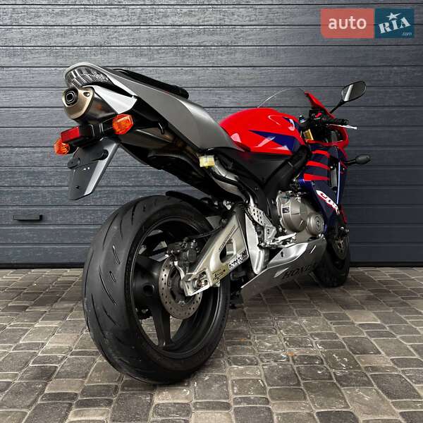 Мотоцикл Без обтекателей (Naked bike) Honda CBR 600RR 2005 в Белой Церкви фото 5 Мотоцикл Без обтекателей (Naked bike) Honda CBR 600RR 2005 в Белой Церкви