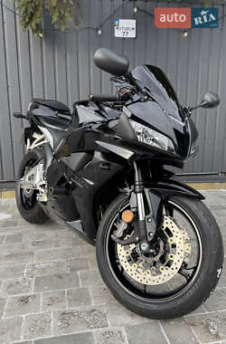 Спортбайк Honda CBR 600RR 2011 в Днепре