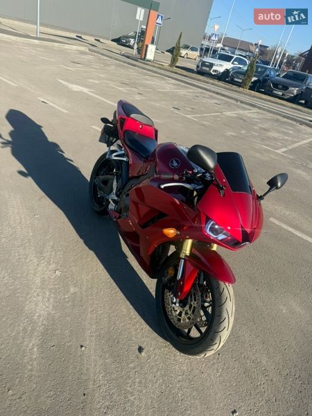 Спортбайк Honda CBR 600RR 2023 в Киеве