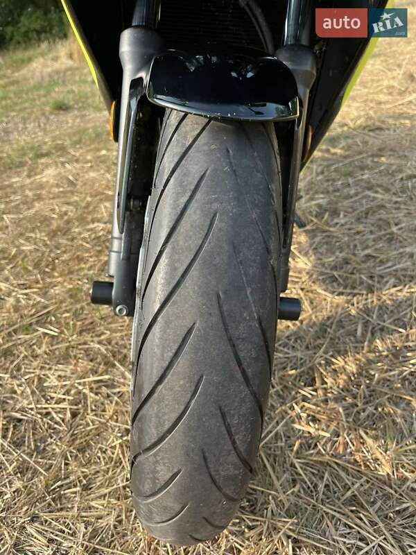 Мотоцикл Спорт-туризм Honda CBR 650F 2014 в Казатине