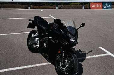 Мотоцикл Спорт-туризм Honda CBR 650F 2015 в 