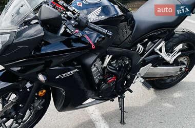 Мотоцикл Спорт-туризм Honda CBR 650F 2015 в 