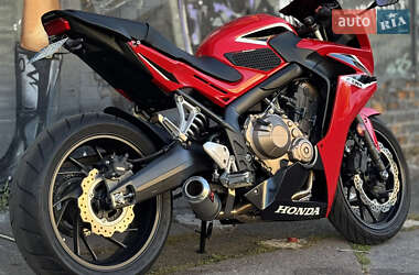 Мотоцикл Спорт-туризм Honda CBR 650F 2017 в 