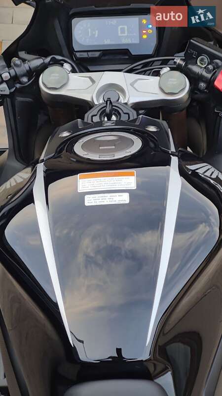 Спортбайк Honda CBR 650R 2021 в Тернополе фото 6 Спортбайк Honda CBR 650R 2021 в Тернополе