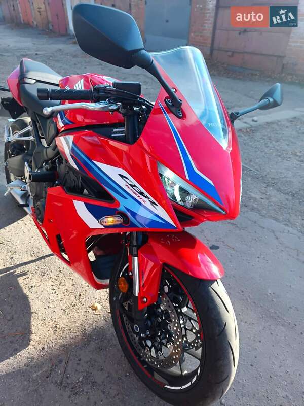 Спортбайк Honda CBR 650R 2024 в Полтаве