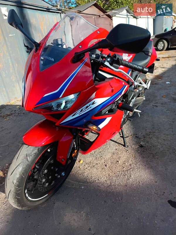 Спортбайк Honda CBR 650R 2024 в Полтаве