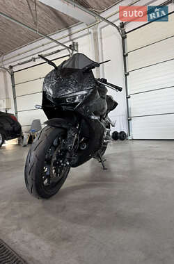 Спортбайк Honda CBR 650R 2024 в 