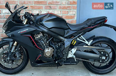 Мотоцикл Спорт-туризм Honda CBR 650R 2019 в 