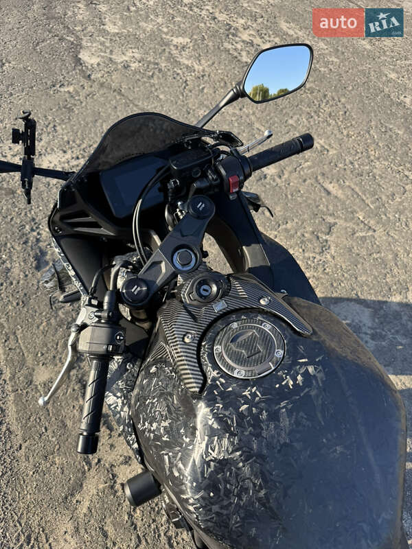 Спортбайк Honda CBR 650R 2024 в Харкові