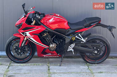 Спортбайк Honda CBR 650R 2019 в 