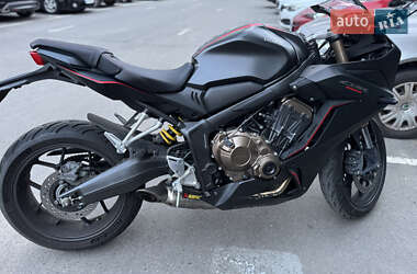 Мотоцикл Спорт-туризм Honda CBR 650R 2019 в  фото 2 Мотоцикл Спорт-туризм Honda CBR 650R 2019 в