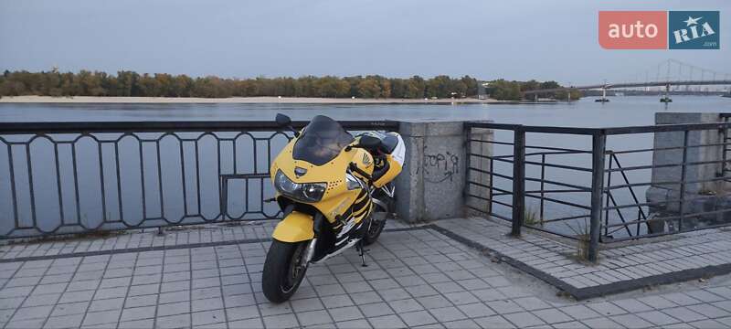 Спортбайк Honda CBR 929RR 2000 в Києві фото 7 Спортбайк Honda CBR 929RR 2000 в Києві