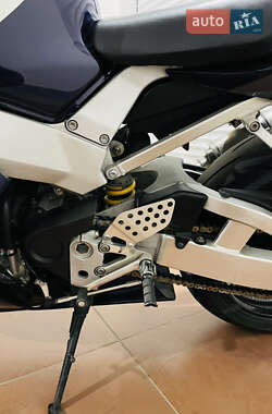 Спортбайк Honda CBR 929RR 2002 в 