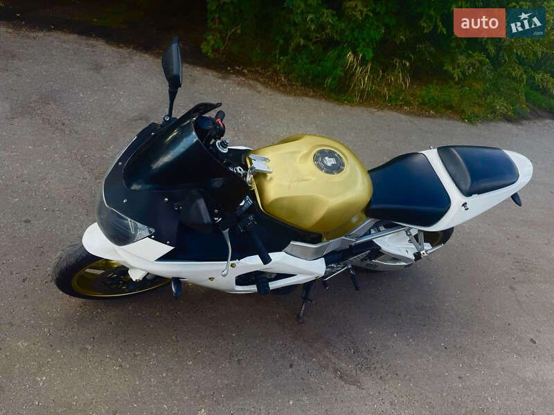 Спортбайк Honda CBR 929RR 2001 в Вільнянську фото 2 Спортбайк Honda CBR 929RR 2001 в Вільнянську