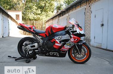 Спортбайк Honda CBR 2005 в Киеве