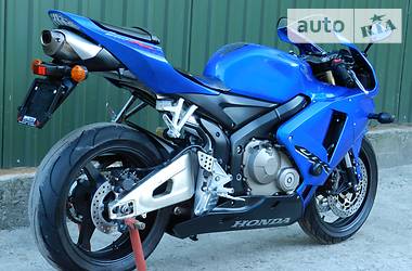 Спортбайк Honda CBR 2006 в Ровно