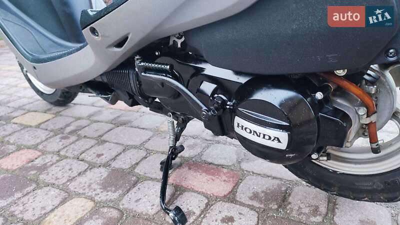 Скутер Honda CHS 125 2014 в Ровно