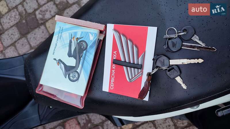 Скутер Honda CHS 125 2014 в Ровно
