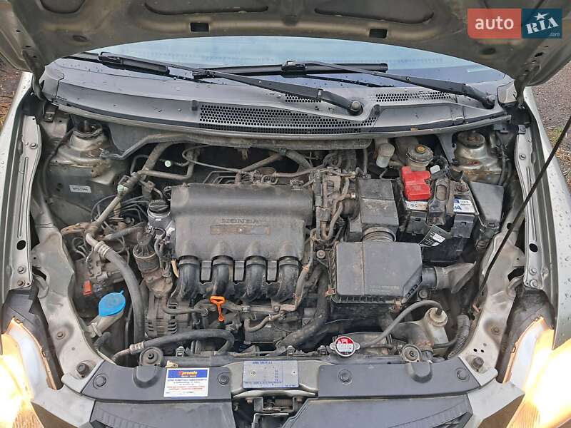 Седан Honda City 2006 в Долині