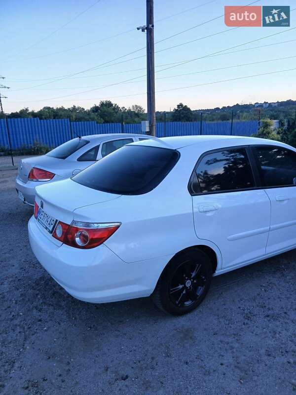 Седан Honda City 2008 в Днепре