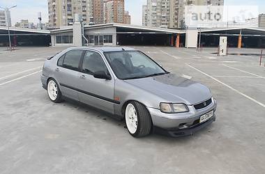 Хэтчбек Honda Civic 1996 в Киеве