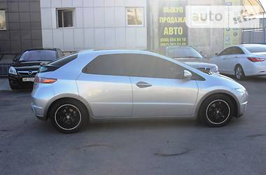 Хэтчбек Honda Civic 2007 в Запорожье