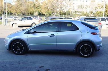 Хэтчбек Honda Civic 2007 в Запорожье