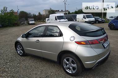 Хэтчбек Honda Civic 2008 в Калуше