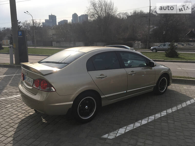 Седан Honda Civic 2008 в Дніпрі