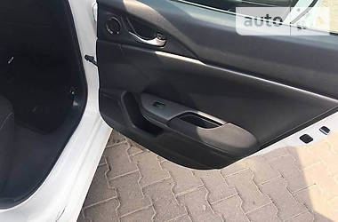 Хетчбек Honda Civic 2018 в 