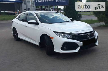 Хетчбек Honda Civic 2018 в 
