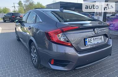 Седан Honda Civic 2016 в 