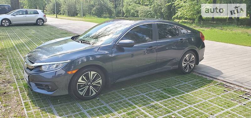 Седан Honda Civic 2016 в Києві