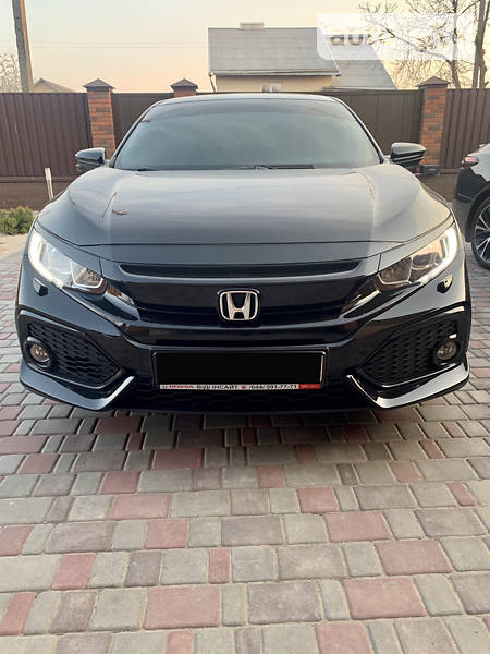 Хетчбек Honda Civic 2018 в Полтаві фото Хетчбек Honda Civic 2018 в Полтаві