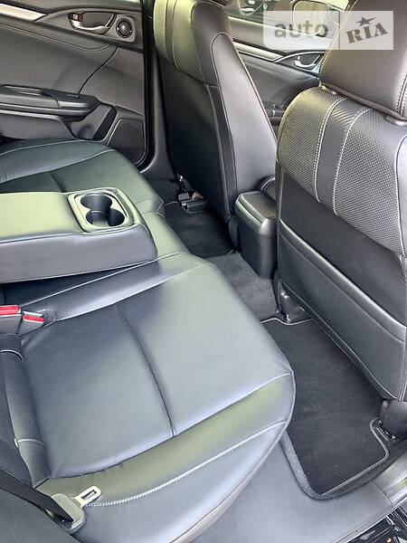 Хетчбек Honda Civic 2018 в Полтаві фото 12 Хетчбек Honda Civic 2018 в Полтаві