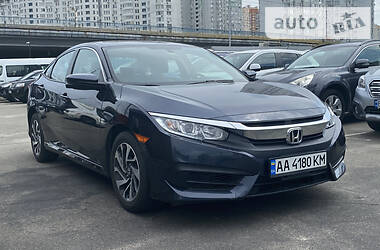 Седан Honda Civic 2016 в Киеве