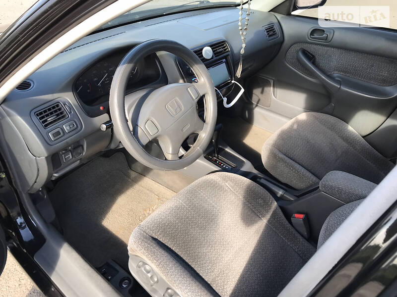 Седан Honda Civic 2000 в Києві