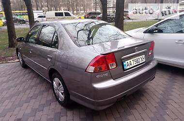 Седан Honda Civic 2004 в Киеве