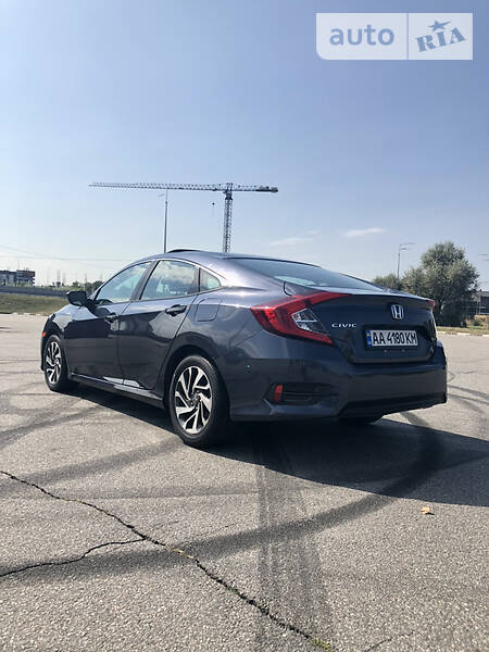 Седан Honda Civic 2016 в Києві