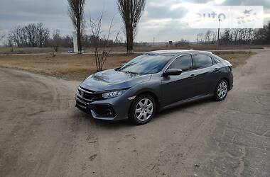 Хэтчбек Honda Civic 2017 в Мелитополе