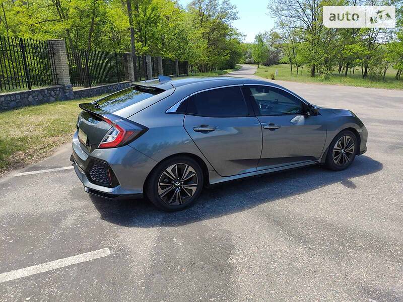 Хэтчбек Honda Civic 2017 в Мелитополе