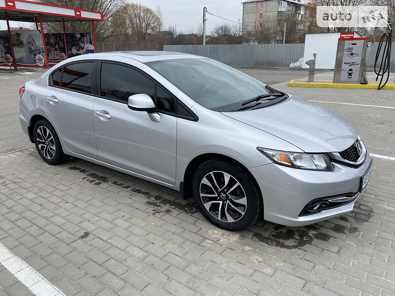 Седан Honda Civic 2013 в Виннице